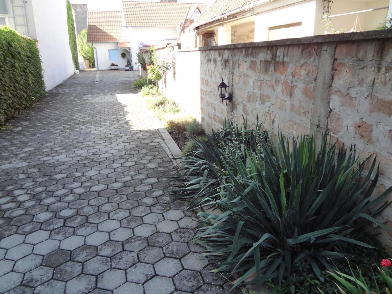 Apartments Kosevic Osijek Exterior photo